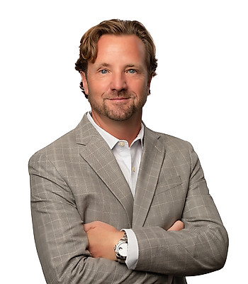 Portrait of Chris Lindemoen, REALTOR®.